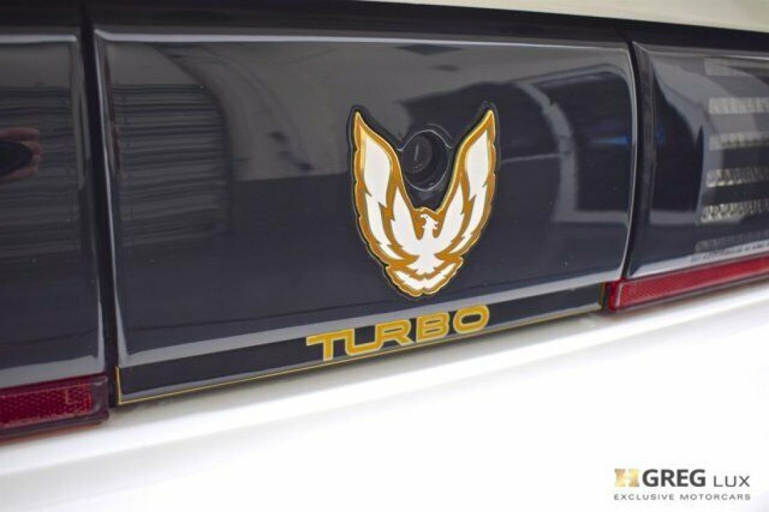 1989 Pontiac Firebird Firebird - photo 9