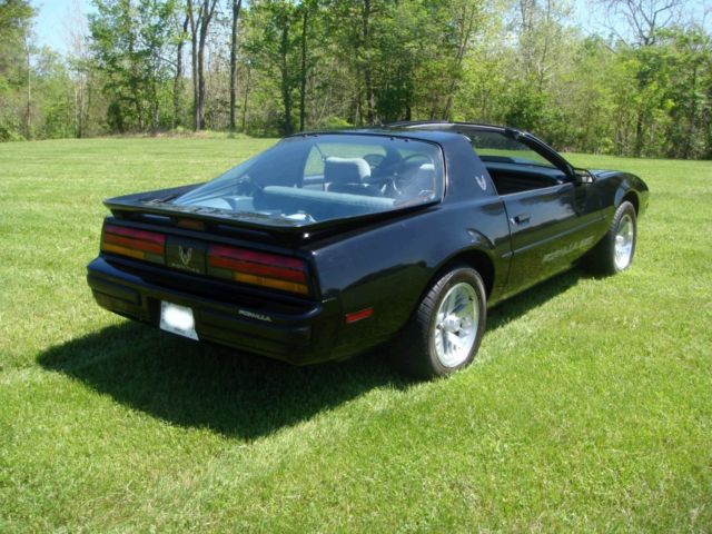1989 Pontiac Firebird Formula 350 - photo 3