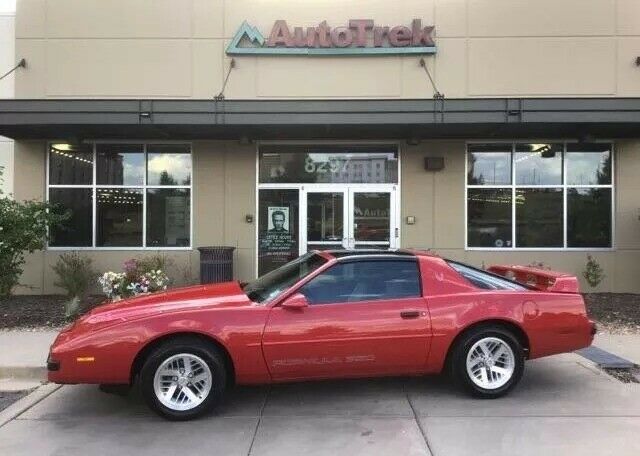 1989 Pontiac Firebird Formula 4 speed automatic 1989 Pontiac Firebird