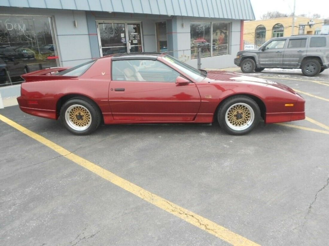 1989 Pontiac Trans Am GTA - photo 4