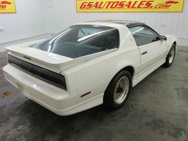 1989 Pontiac Firebird GTA - photo 2