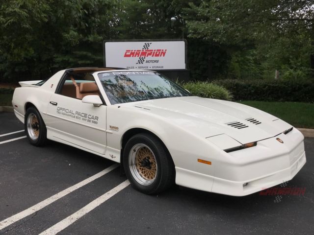 1989 Pontiac Firebird Trans Am GTA 20th Anniversary Pace Car 8792 Miles V6 3.8L 1989 Pontiac Firebird Trans Am GTA 20th Anniversary Pace Car