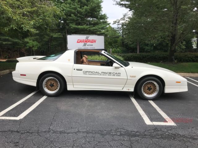 1989 Pontiac Firebird Trans Am GTA 20th Anniversary Pace Car - photo 3
