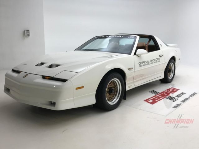1989 Pontiac Firebird Trans Am GTA 20th Anniversary Pace Car - photo 7