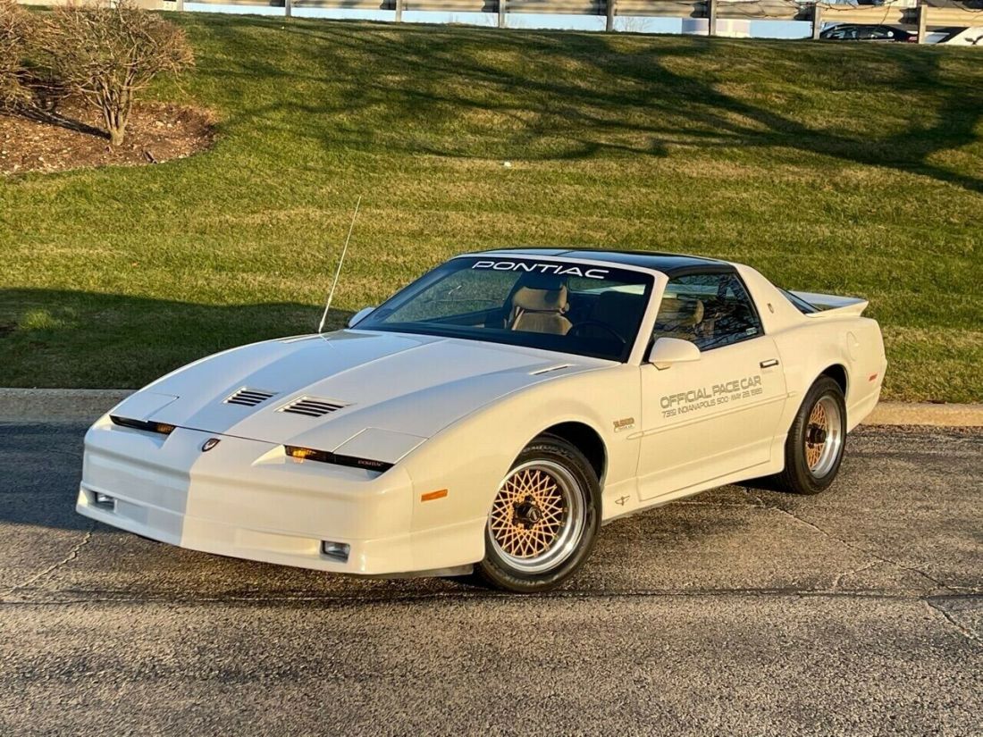 1989 Pontiac Firebird Trans Am GTA 2dr Hatchback - photo 2