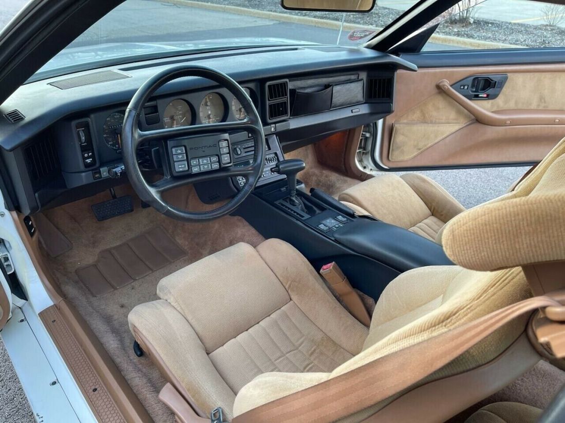 1989 Pontiac Firebird Trans Am GTA 2dr Hatchback - photo 9