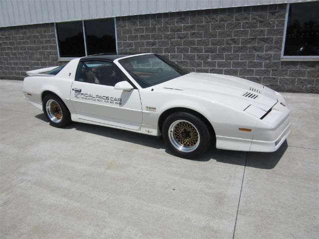 1989 Pontiac Firebird Trans Am GTA Indy 500 Pace Car