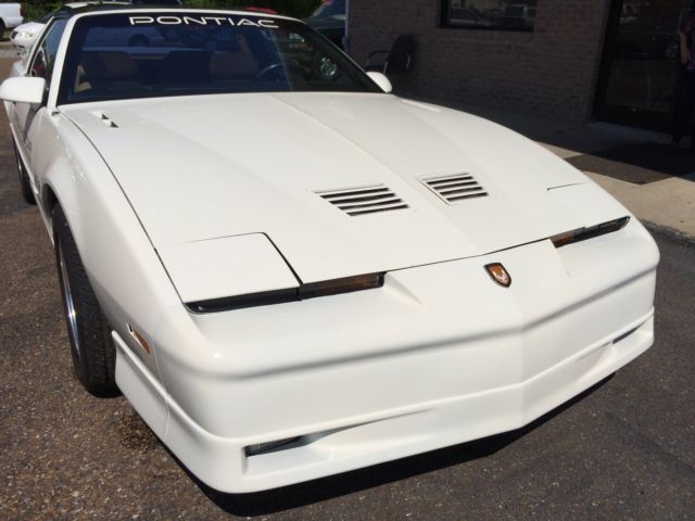 1989 Pontiac Firebird TRANS AM/GT - photo 2