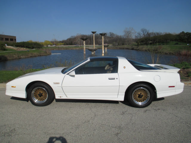 1989 PONTIAC FIREBIRD TURBO TRANS AM SE 20TH ANNIVERSARY INDY 500 PACE CAR 1989 Pontiac Trans Am GTA