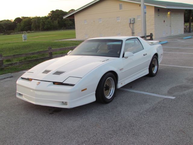 1989 Pontiac Trans Am - photo 2