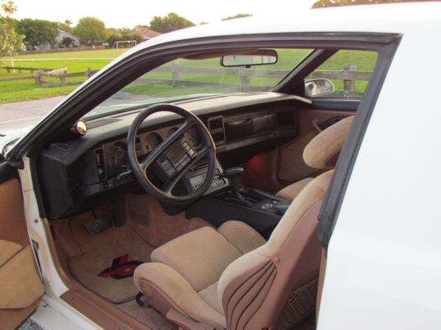 1989 Pontiac Trans Am - photo 4
