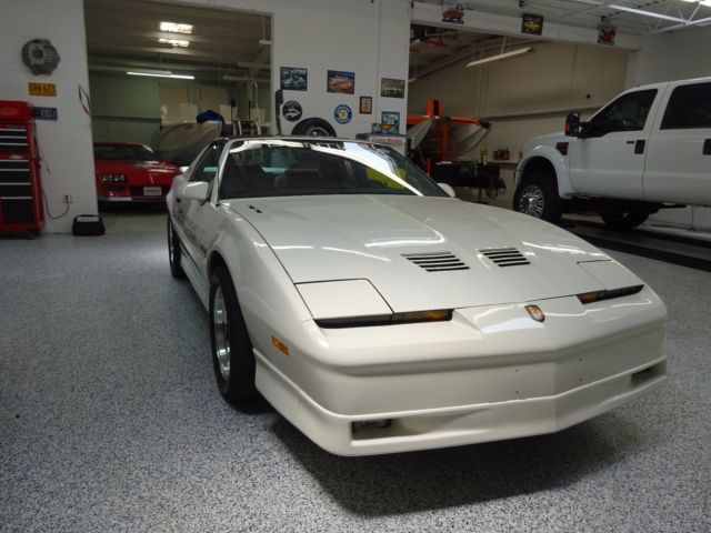 1989 Pontiac Trans Am leather - photo 11