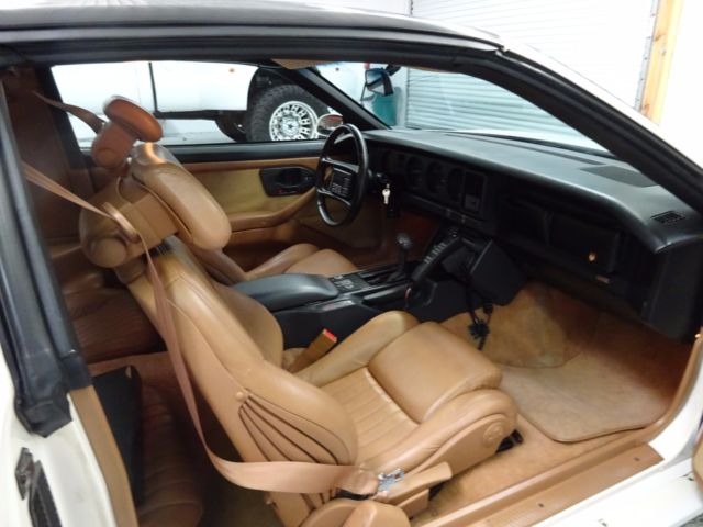 1989 Pontiac Trans Am leather - photo 12