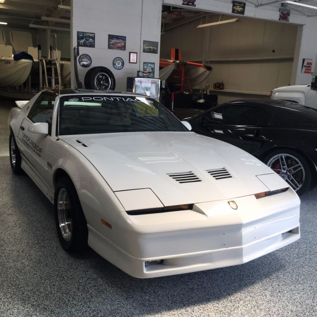 1989 Pontiac Trans Am leather - photo 3