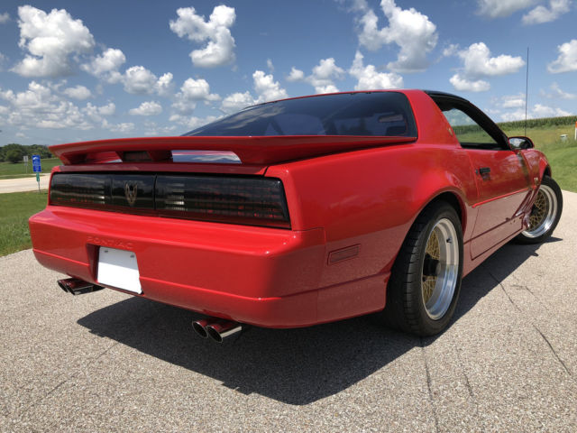 1989 Pontiac Trans Am -  GTA, 5.7L,T-Tops, Auto, Low Miles, Updated - photo 12
