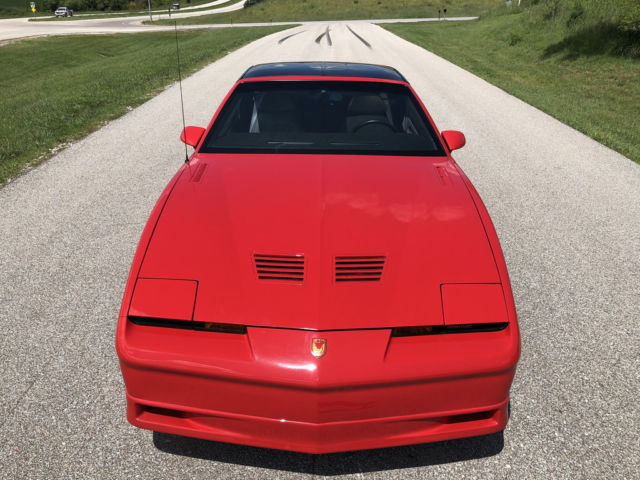 1989 Pontiac Trans Am -  GTA, 5.7L,T-Tops, Auto, Low Miles, Updated - photo 3