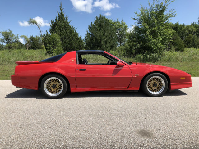 1989 Pontiac Trans Am -  GTA, 5.7L,T-Tops, Auto, Low Miles, Updated - photo 6