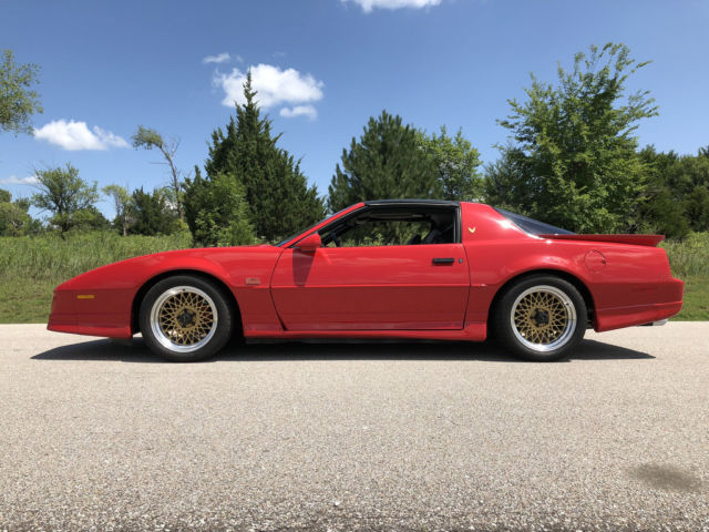 1989 Pontiac Trans Am -  GTA, 5.7L,T-Tops, Auto, Low Miles, Updated - photo 9