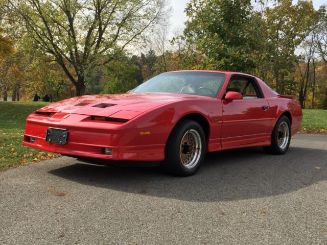 1989 Pontiac Trans Am GTA Y84 L98 w/ B20 Trim - photo 8