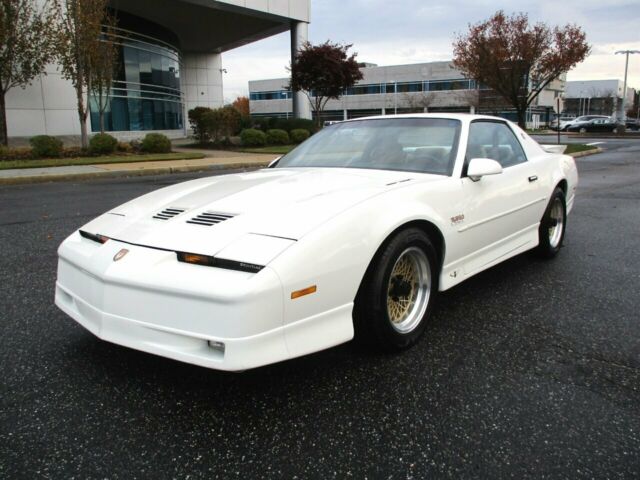1989 Pontiac Firebird Trans Am GTA