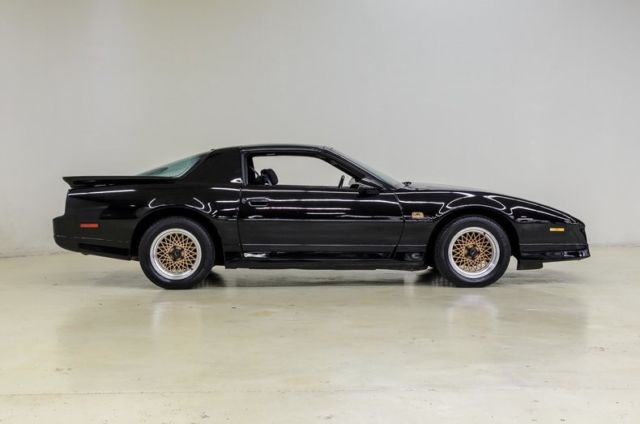 1989 Pontiac Trans Am GTA - photo 9