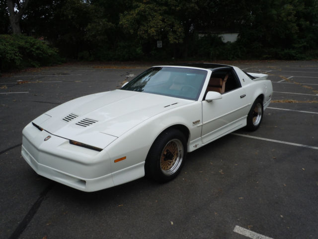 1989 Pontiac Turbo Trans Am 20th Anniversary Pace Car Low Mileage garage queen 1989 Pontiac Trans Am 20th Anniversary Pace Car