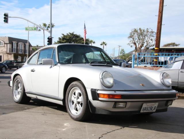 1989 Porsche 911 --