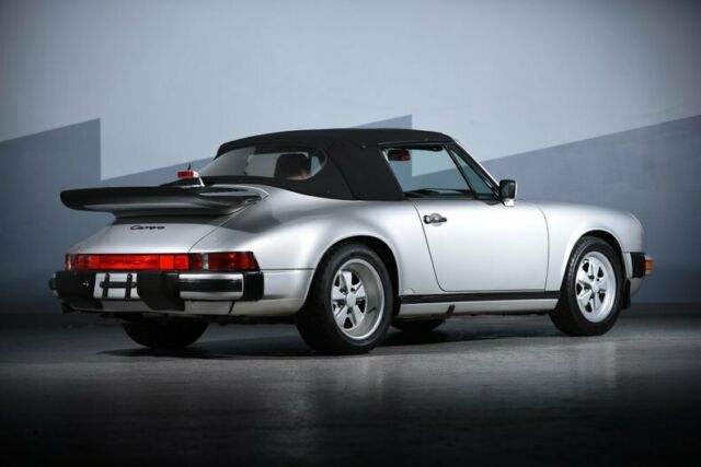 1989 Porsche 911 2dr Cabriolet 5-Spd - photo 4