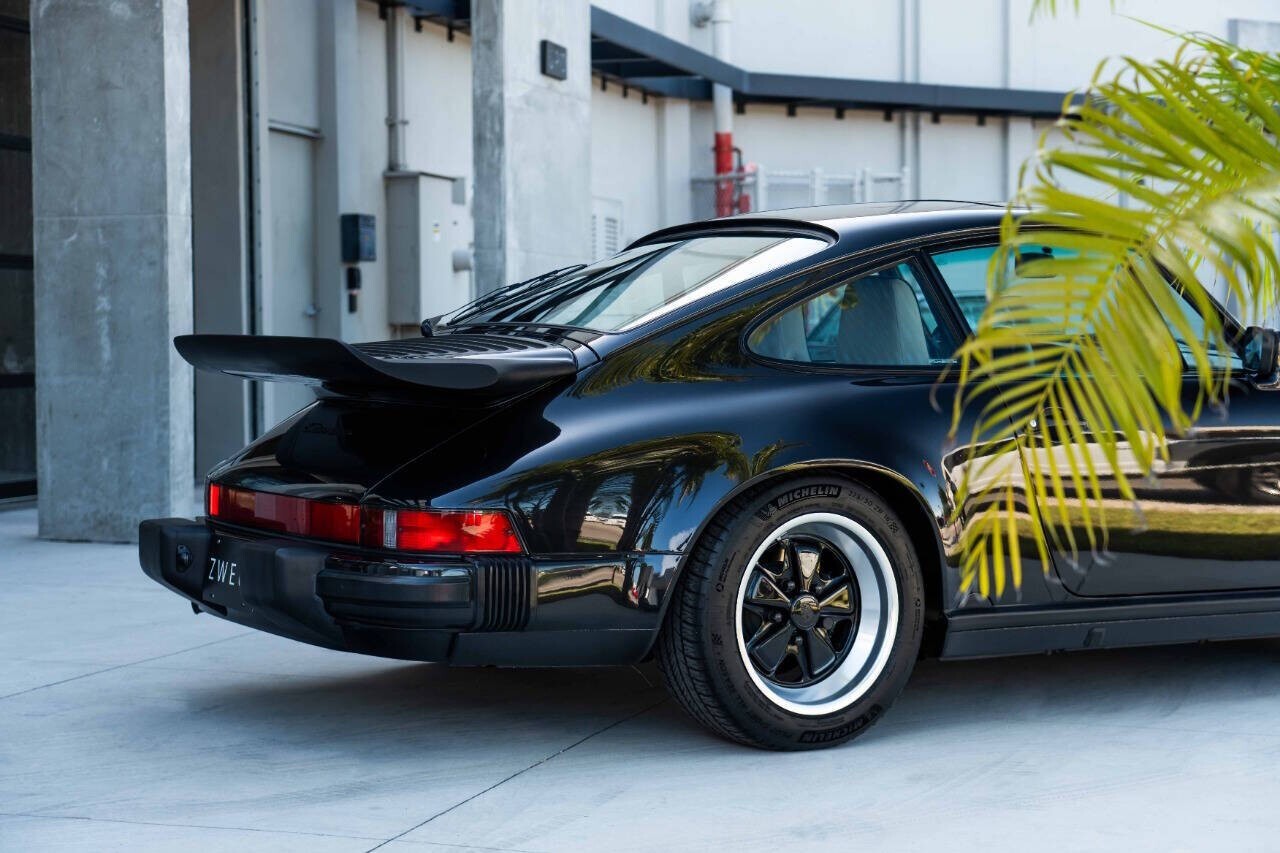 1989 Porsche 911 Carrera 2dr Coupe - photo 10