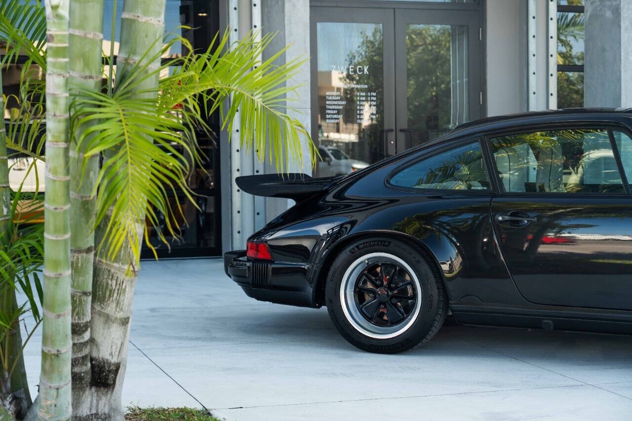 1989 Porsche 911 Carrera 2dr Coupe - photo 9