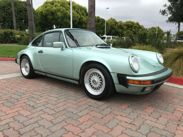 1989 PORSCHE 911 CARRERA COUPE. 3.2 LITER, G-50. EXCELLENT ORIGINAL CAR. 1989 Porsche 911 1989 PORSCHE 911 CARRERA COUPE. 3.2 LITER, G-50.
