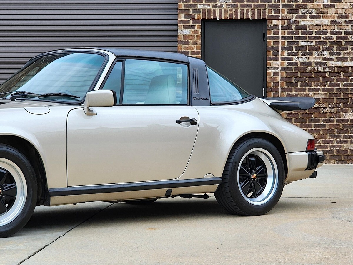 1989 Porsche 911 Carrera Targa - photo 8