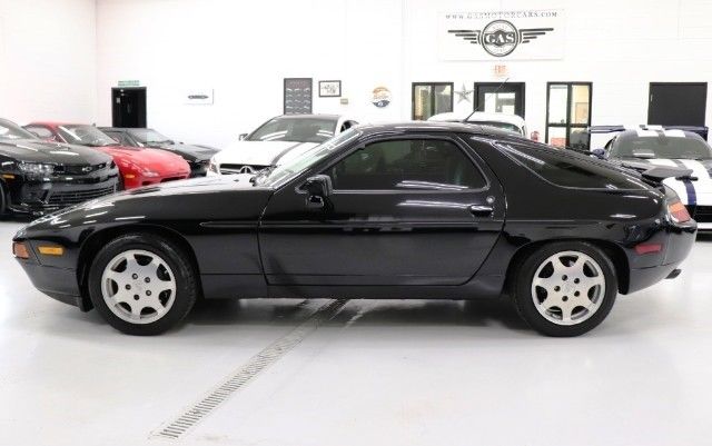 1989 Porsche 928 GT - photo 2