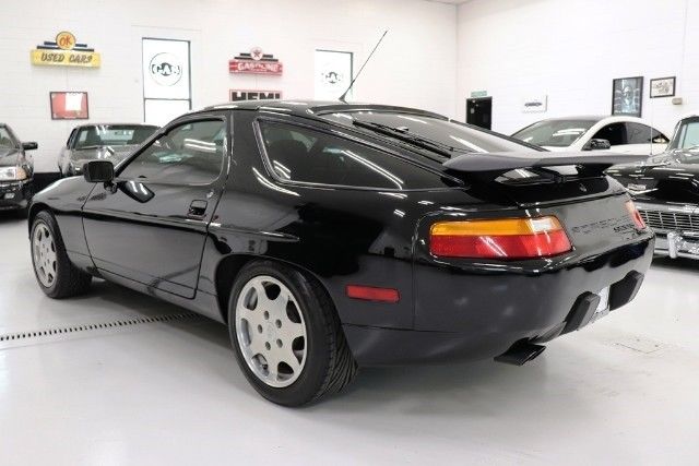 1989 Porsche 928 GT - photo 3