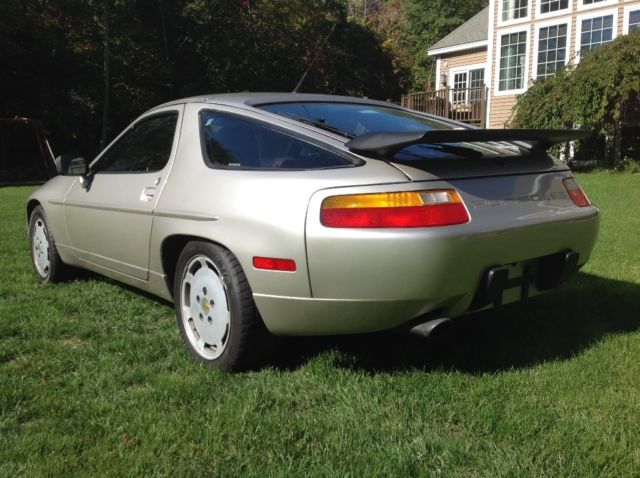 1989 Porsche 928 - photo 3