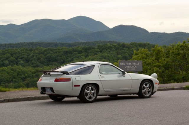 1989 Porsche 928 - photo 3
