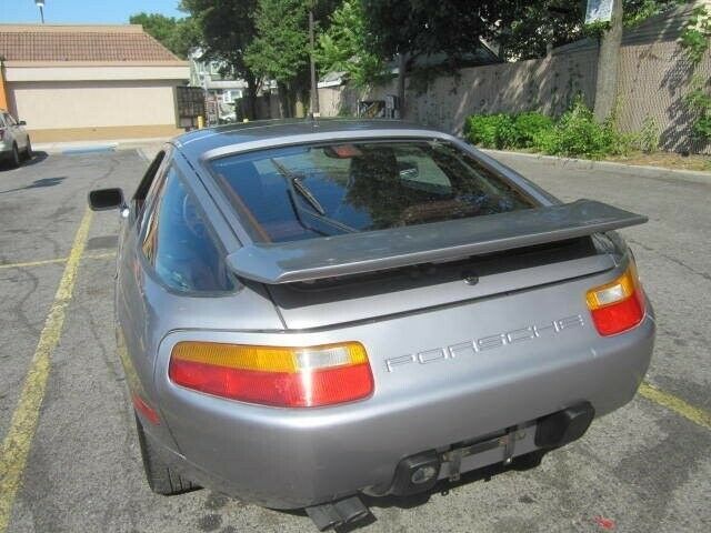 1989 Porsche 928 S4 - photo 2