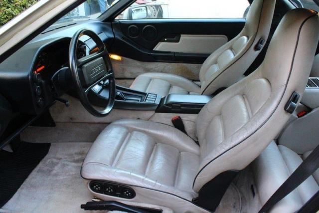1989 Porsche 928 CD Player, Leather Seats, Sunroof - photo 7