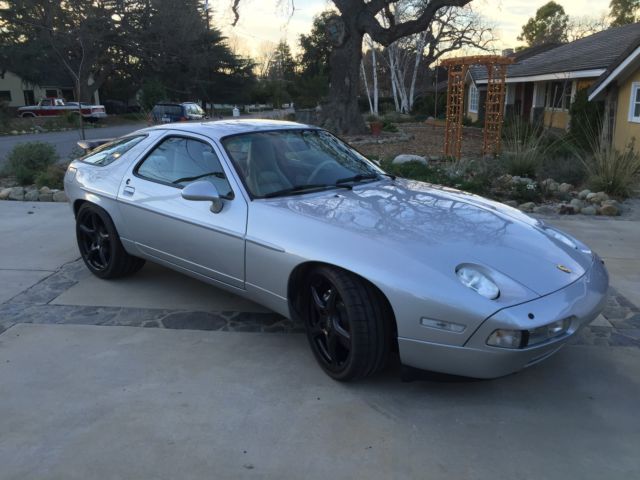 1989 Porsche 928 - photo 2