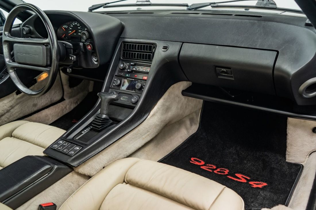 1989 Porsche 928 S4 - photo 13