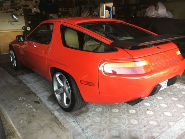 1989 Porsche 928 S4 - FUN TO DRIVE AND ENJOY - photo 2