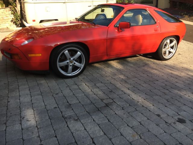 1989 Porsche 928 S4 - FUN TO DRIVE AND ENJOY - photo 4