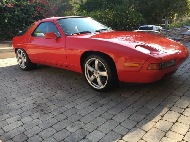 1989 Porsche 928 S4 - FUN TO DRIVE AND ENJOY - photo 6