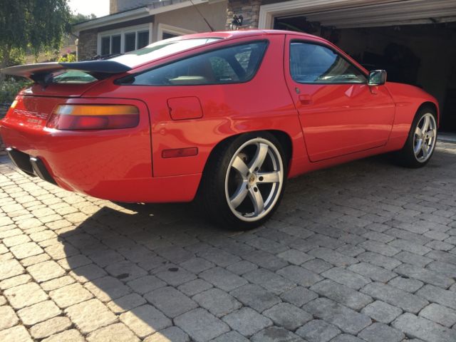 1989 Porsche 928 S4 - FUN TO DRIVE AND ENJOY - photo 7