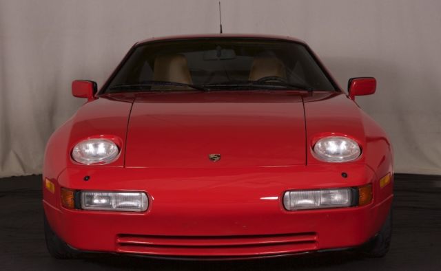 1989 Porsche 928 S4,guards red, 2 year old repaint, interior restored, BEAUTIFUL 1989 Porsche 928 S4