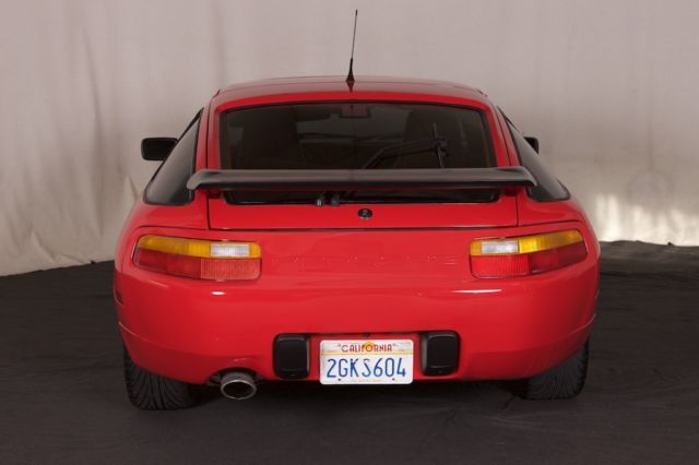 1989 Porsche 928 S4 - photo 2
