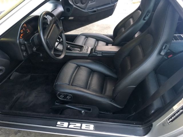 1989 Porsche 928 - photo 11