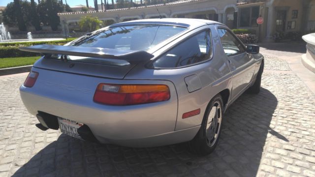 1989 Porsche 928 - photo 3