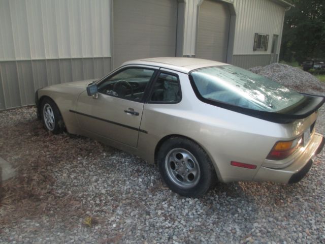 1989 Porsche 944 Parts Car, Transmission Bad 1989 Porsche 944