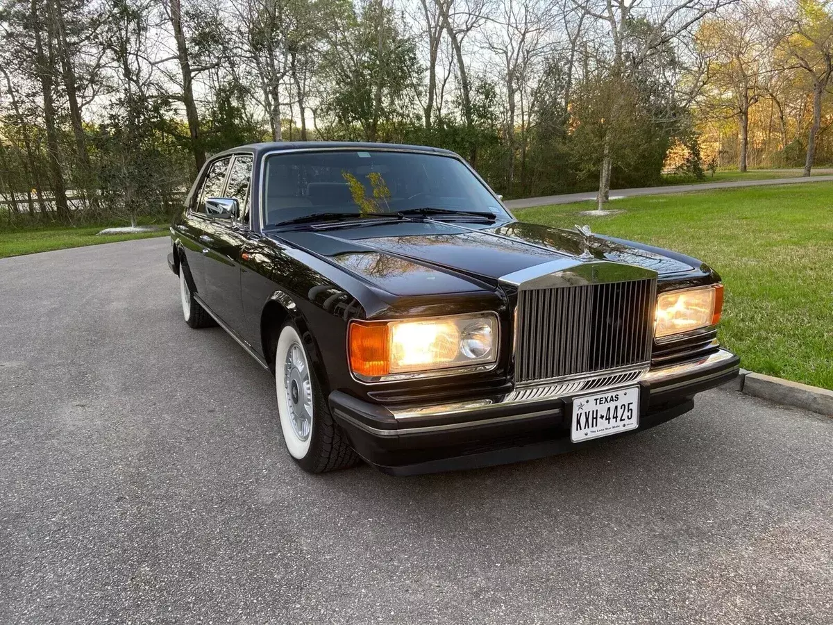 1989 Rolls-Royce Silver Spirit/Spur/Dawn Black RWD Automatic 1989 Rolls-Royce Silver Spirit/Spur/Dawn